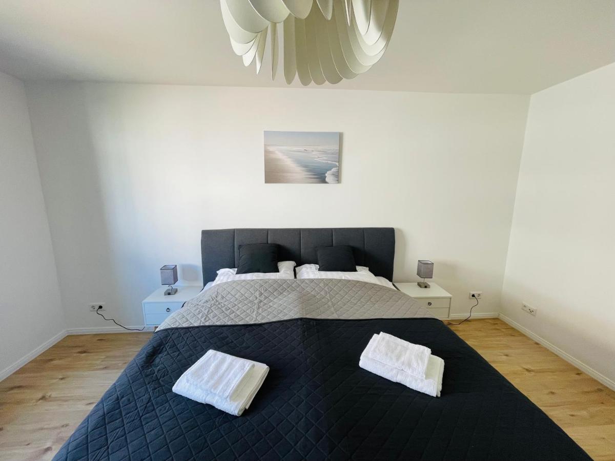 Ferienwohnung Modern * Zentral * Netflix * Arbeitsplatz Wuppertal Exterior foto