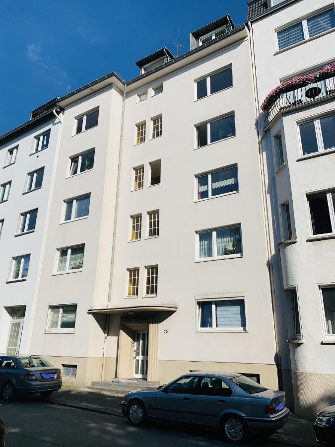 Ferienwohnung Modern * Zentral * Netflix * Arbeitsplatz Wuppertal Exterior foto
